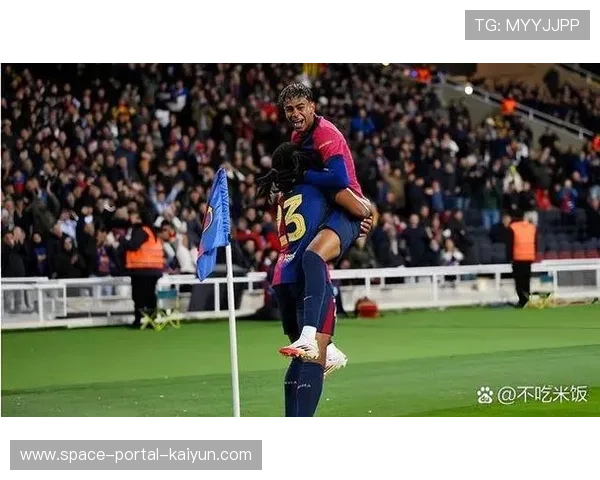 -格雷罗训练场恢复合练，拜仁伤病情况好转瞬间-